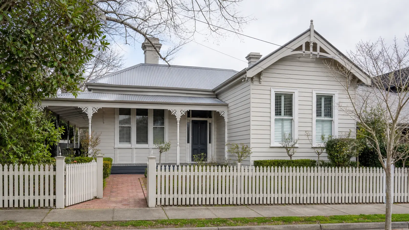 Character period home in Geelong with original windows and facade subject to a heritage overlay planning permit